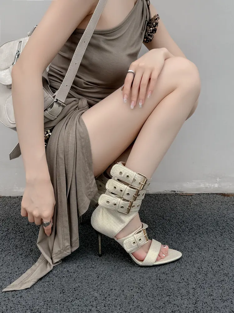 high heel sandal (6)