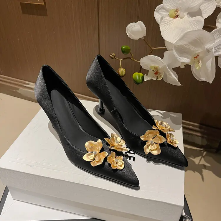 JC Signature Blooming Heels Gothic Gold Embroidered Satin Pumps (4).jpg