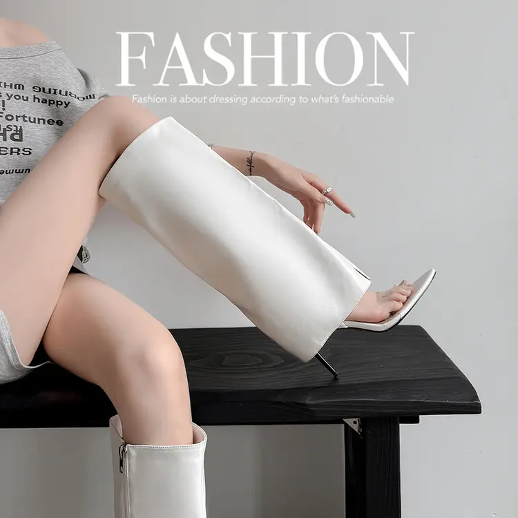 9cm Chunky Heel Knee-High Boots  (5)