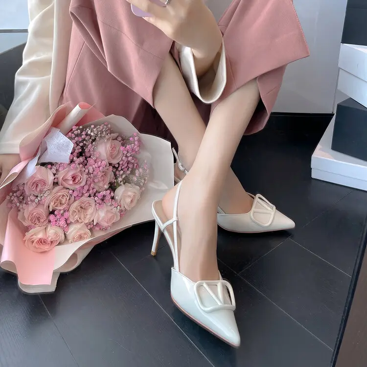 4cm Heel V-Buckle Women's Patent Leather High Heel Sandals (10)